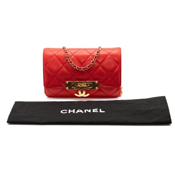 $3890 Chanel Lambskin quilted golden class wallet on chain woc red - Picture 2 of 12